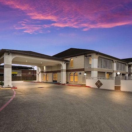 Surestay Hotel By Best Western Deer Park Esterno foto
