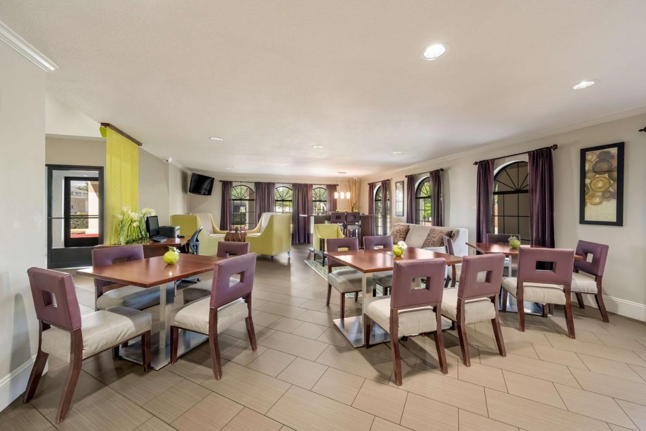 Surestay Hotel By Best Western Deer Park Esterno foto