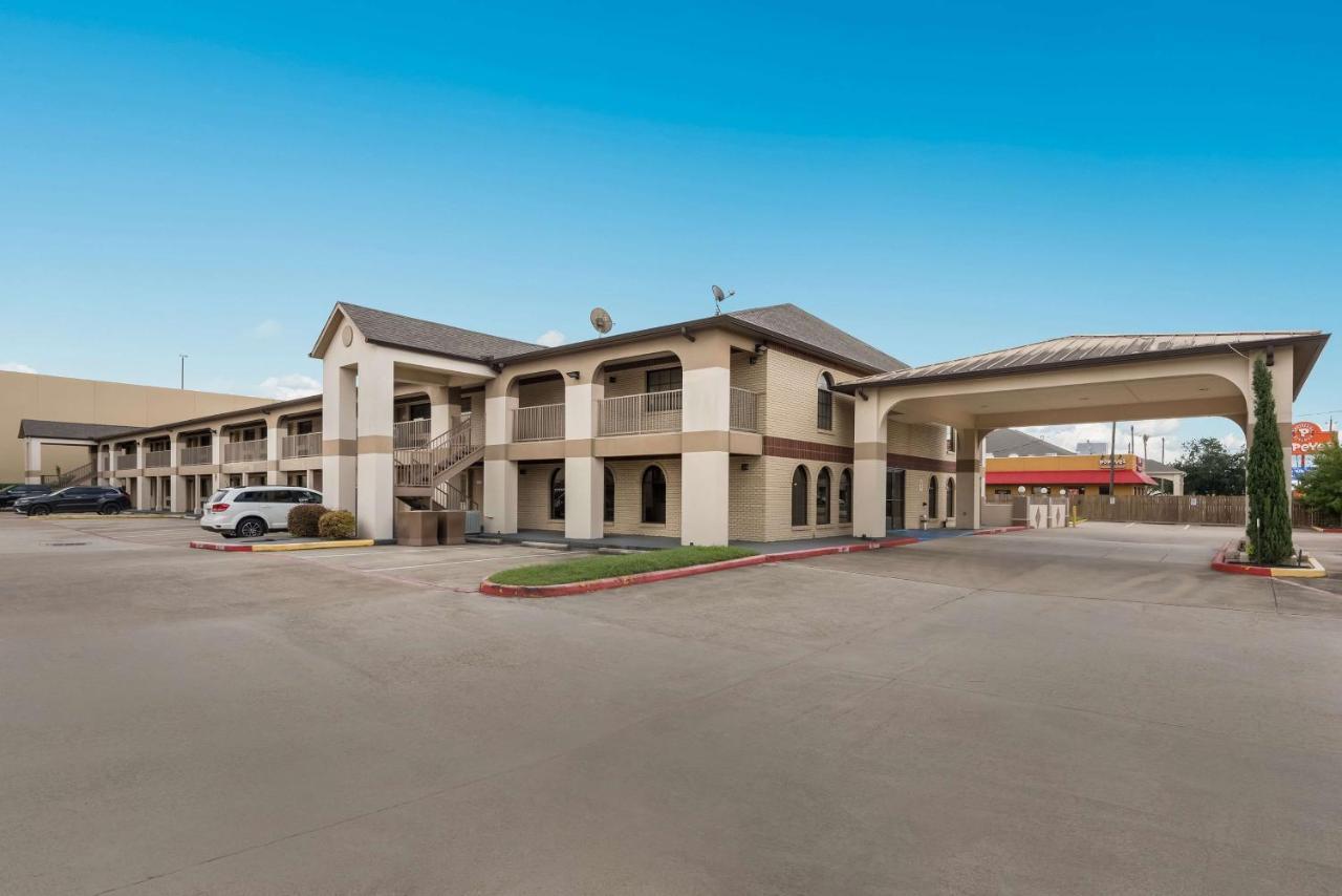 Surestay Hotel By Best Western Deer Park Esterno foto