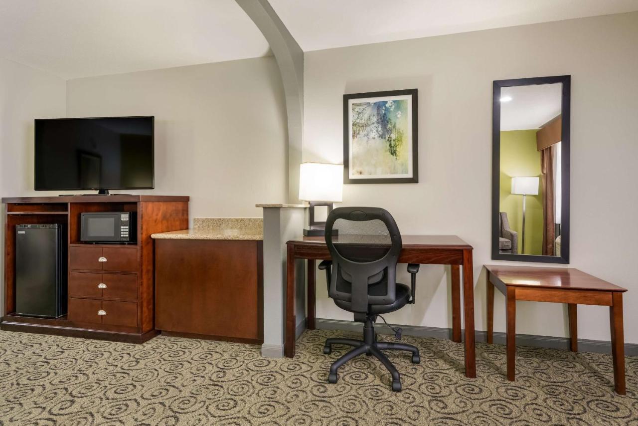 Surestay Hotel By Best Western Deer Park Esterno foto