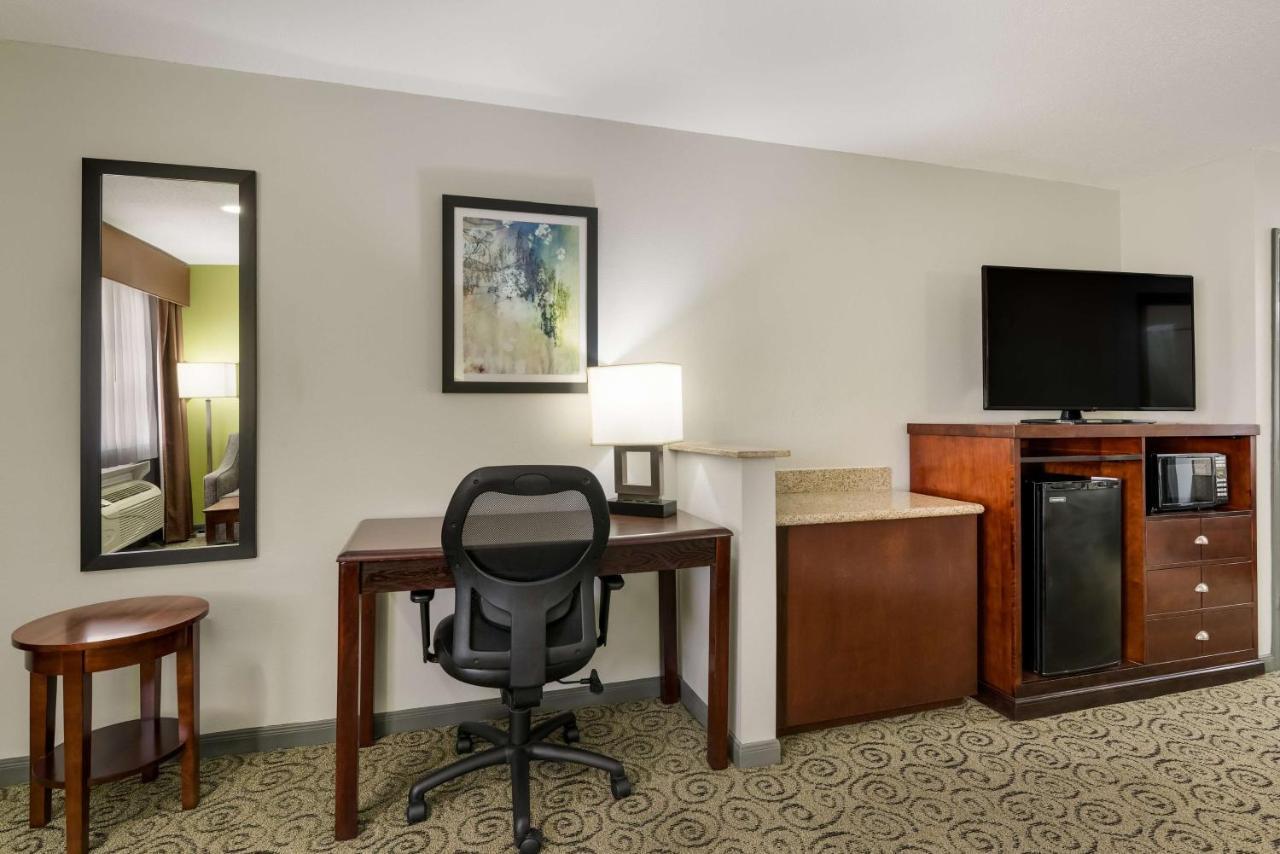 Surestay Hotel By Best Western Deer Park Esterno foto